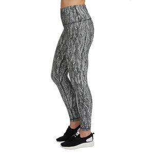 Black/white leggings